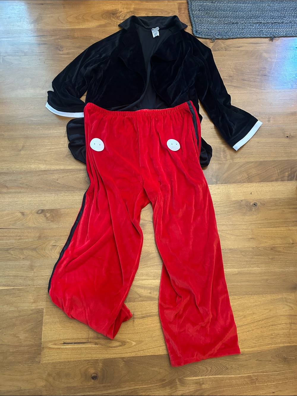 Men’s Mickey Mouse Costume